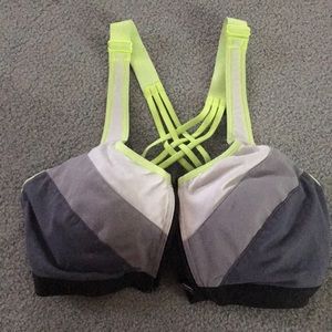 Victoria Secret Incredible Sports Bra